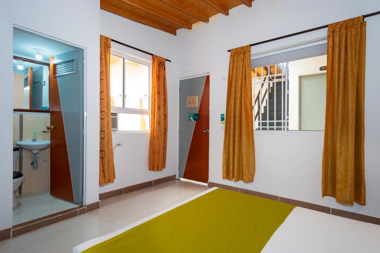Hotel Ayenda 1234 Imperio 70 Medellín Zewnętrze zdjęcie